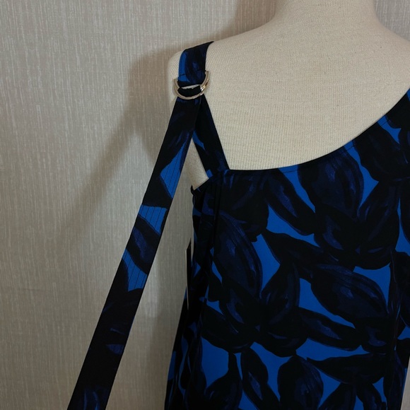 Halston Heritage Blue & Black One Shoulder Asymmetrical Cocktail Floral Top NWT - Picture 3 of 6